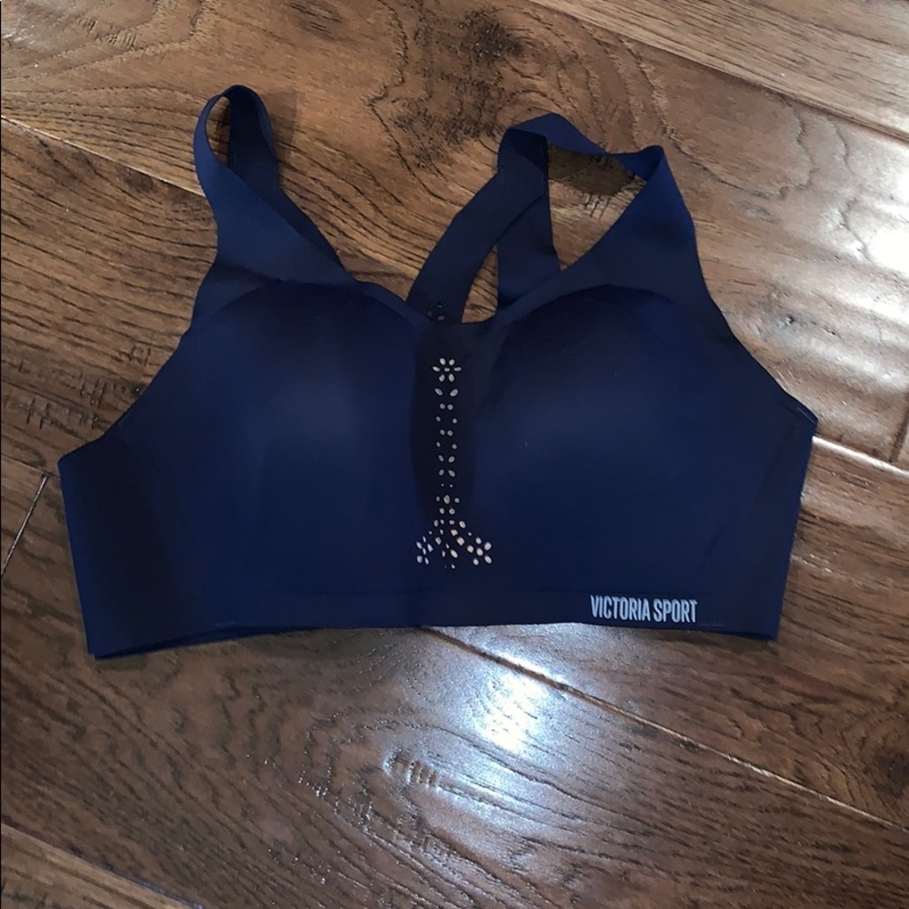 Victoria Sport Angel Max Sports Bra, 38C
